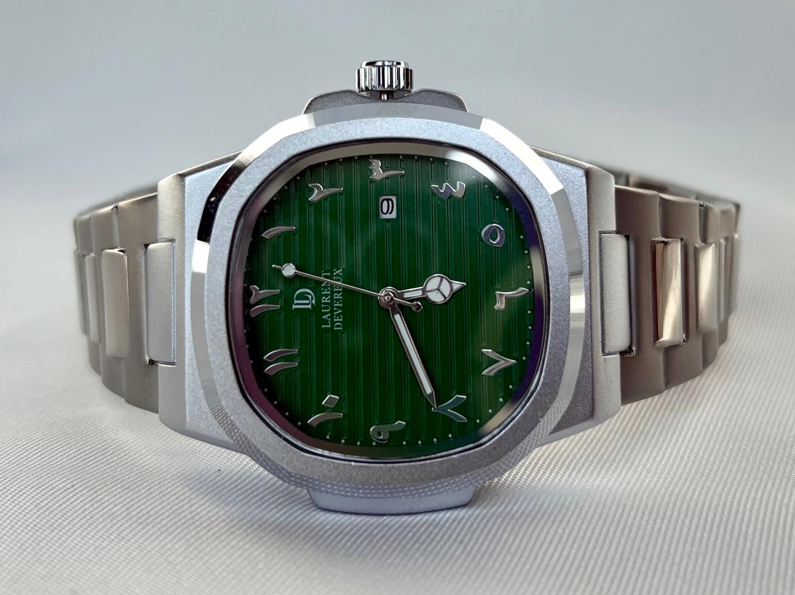 Laurent Devereux Atelier Green Steel Detail